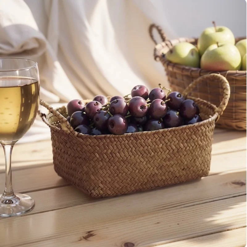 Simple aesthetic design, eco-friendly straw woven storage basket 1