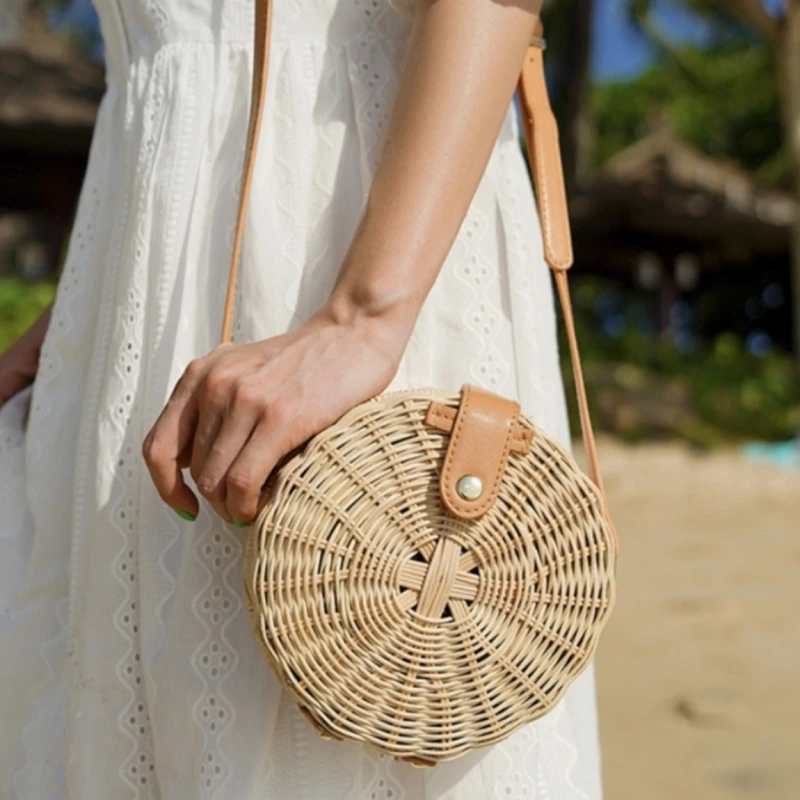 Personalisierbare runde Umhängetasche aus Naturrattan, modische Reisetasche, Schultertasche aus Naturfaser, Schultertasche 1