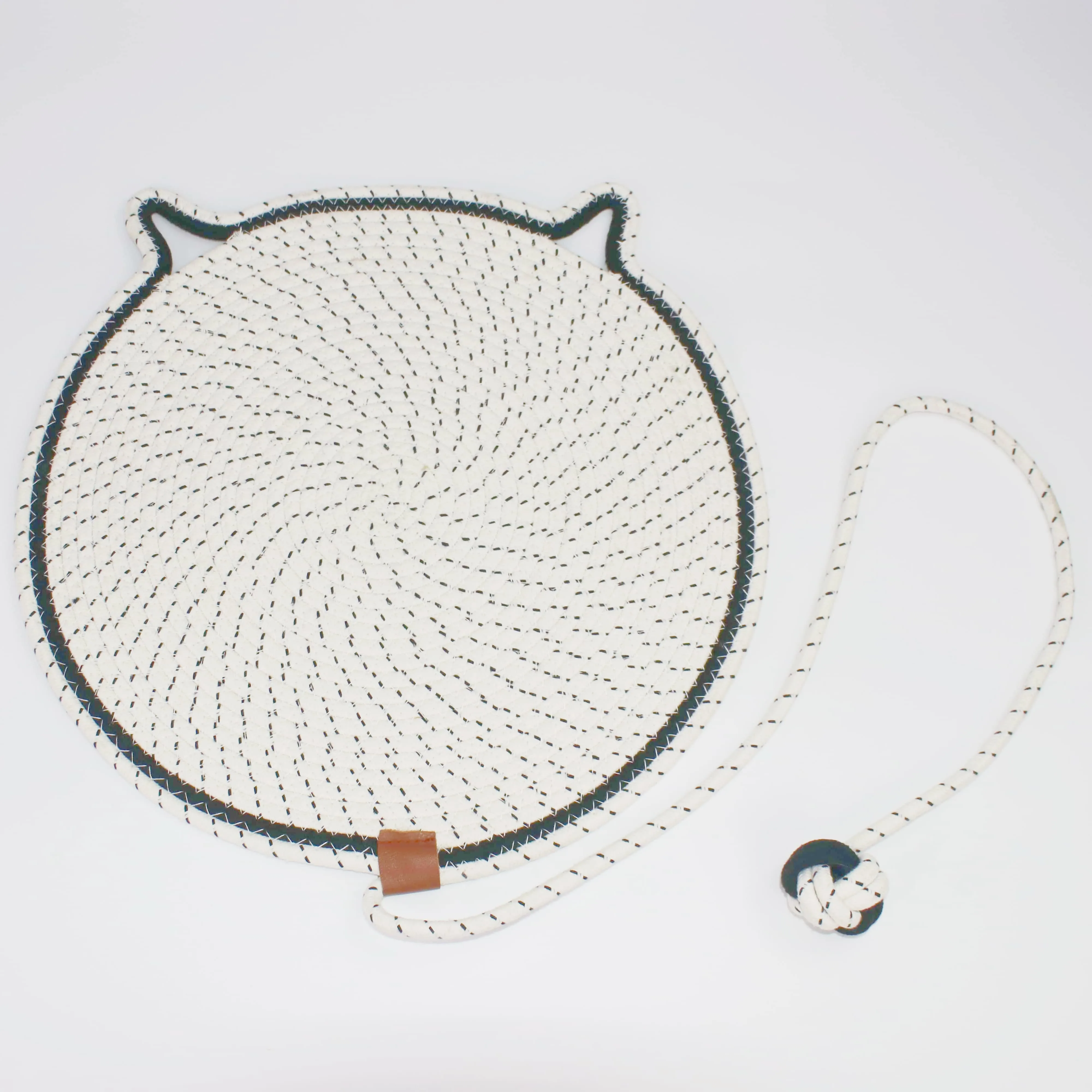 Washable cotton cat bed -scratching mat with toy ball 1