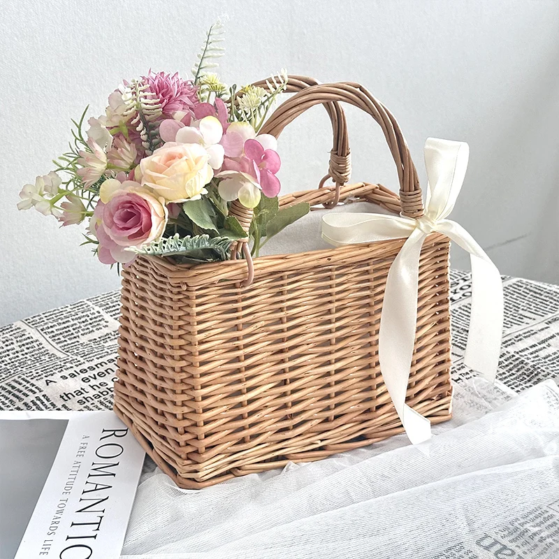 Square shape wicker handbag with bow knot 1