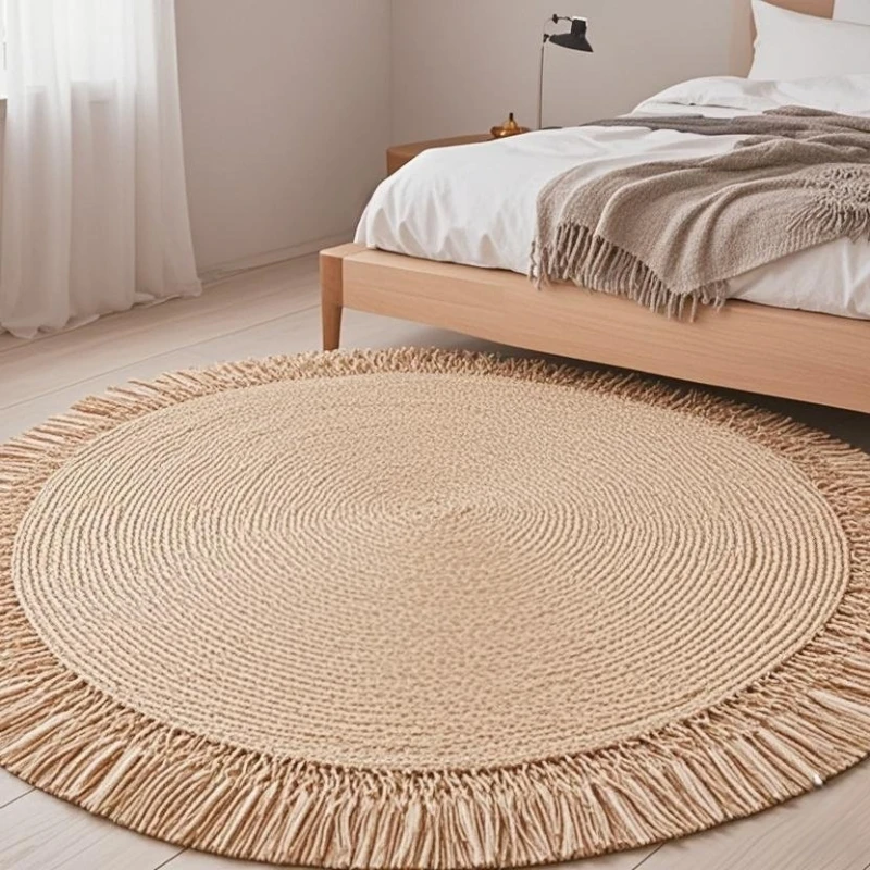 Straw rug tassel design enhances the warm atmosphere Basketgem 1