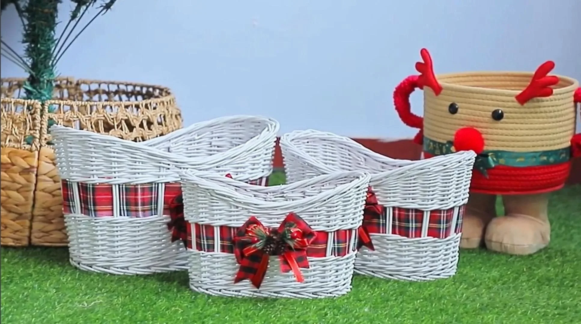 ホワイトウィロー収納バスケット クリスマススタイル 様々なサイズをカスタマイズできます 1