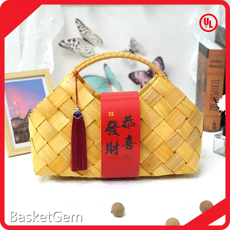 Wicker Basket with Wood Handles Products Wholesale - BasketGem 1